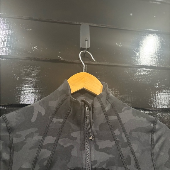Lululemon NWT Camo Define Jacket - Picture 2 of 5